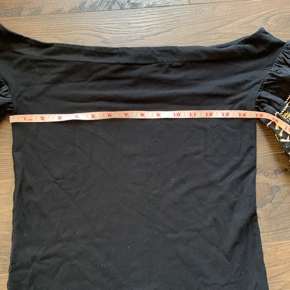 FREE PEOPLE Embroidered puffy Sleeve Off The Shoulder Top size S - Picture 3 of 6